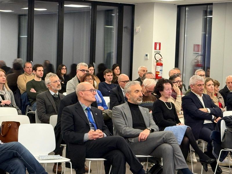 No alternative text description for this image