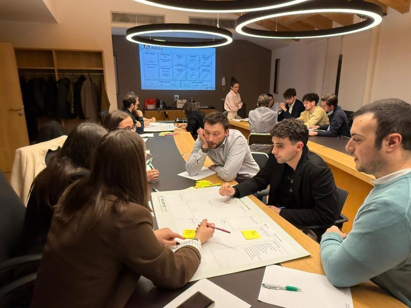 No alternative text description for this image